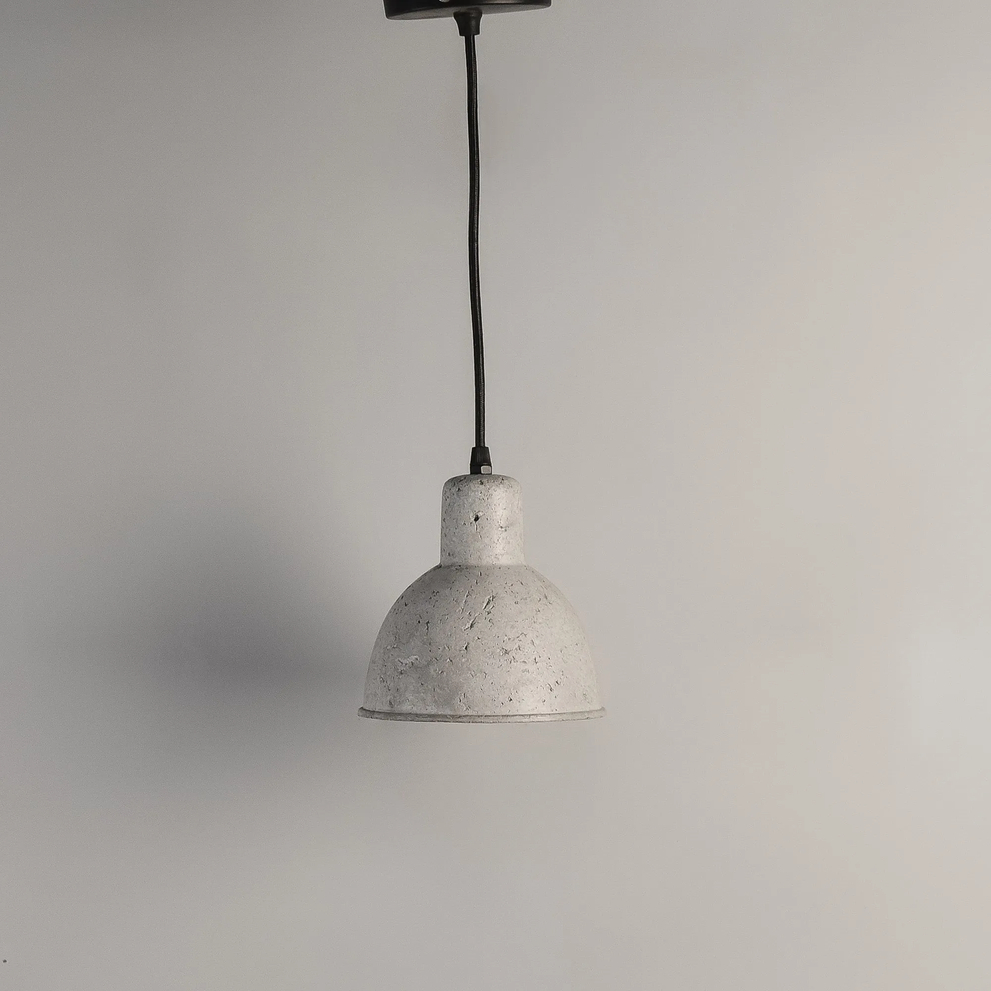 Clh159 Mountainside Concrete Light