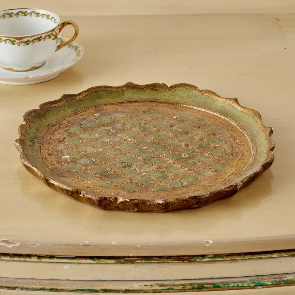 Florentine Scalloped Green Tray