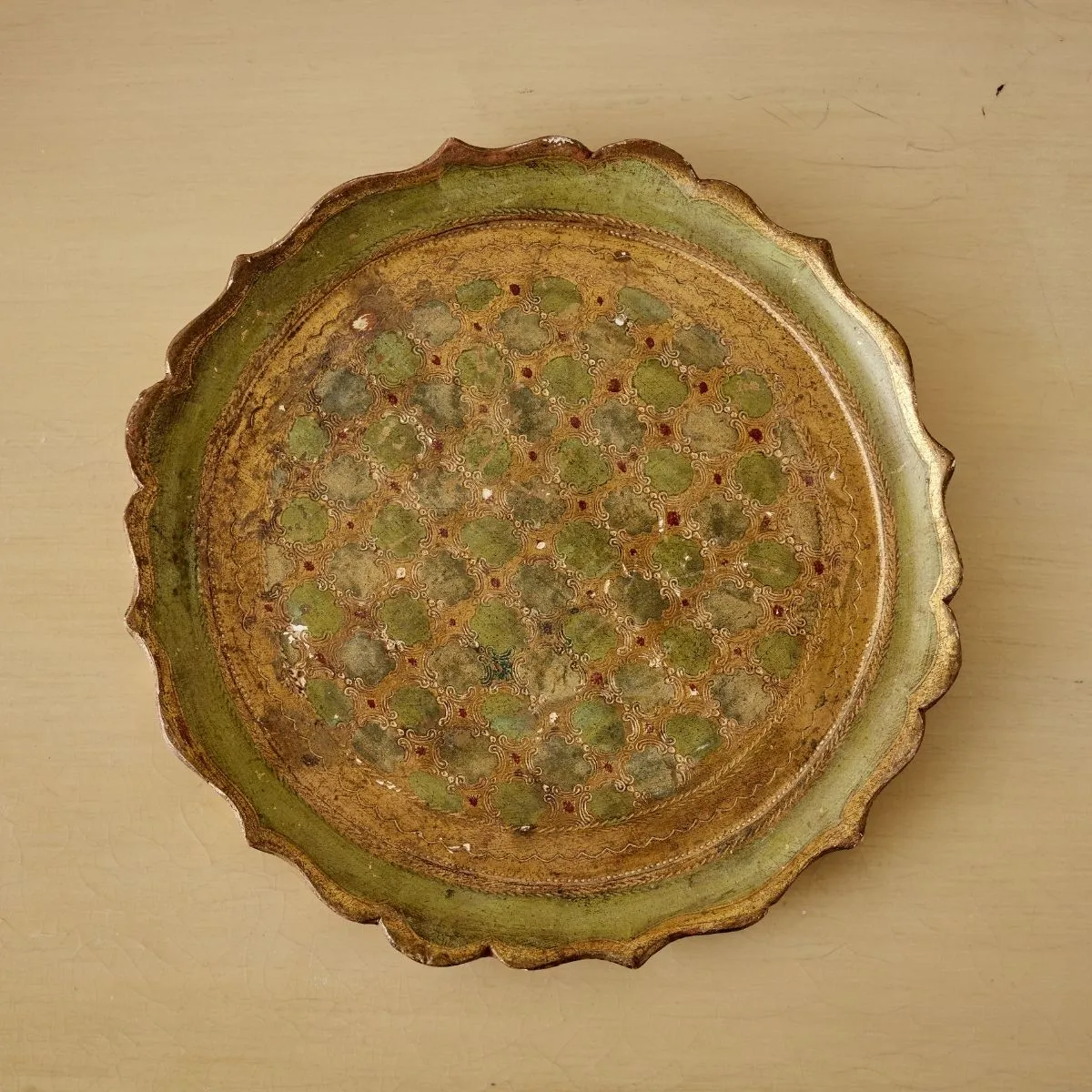 Florentine Scalloped Green Tray