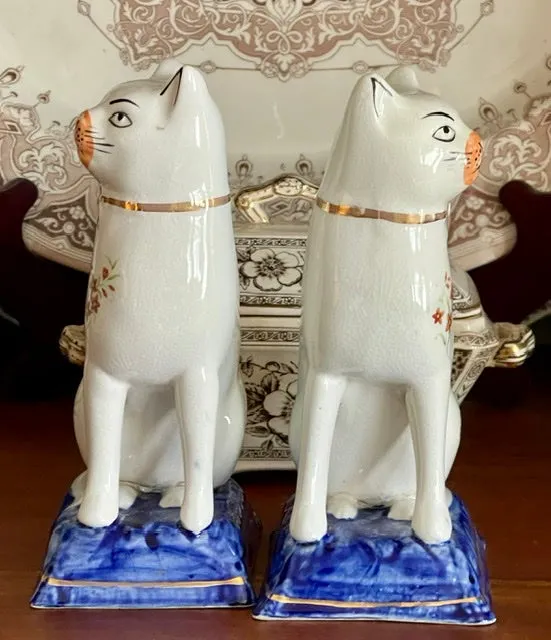 HTF Pair Flower Chintz English Staffordshire Mantle Cats