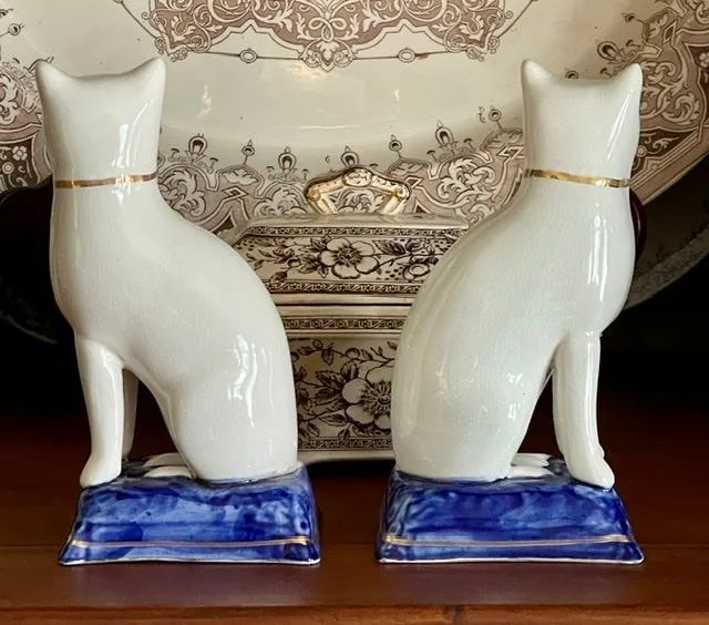 HTF Pair Flower Chintz English Staffordshire Mantle Cats