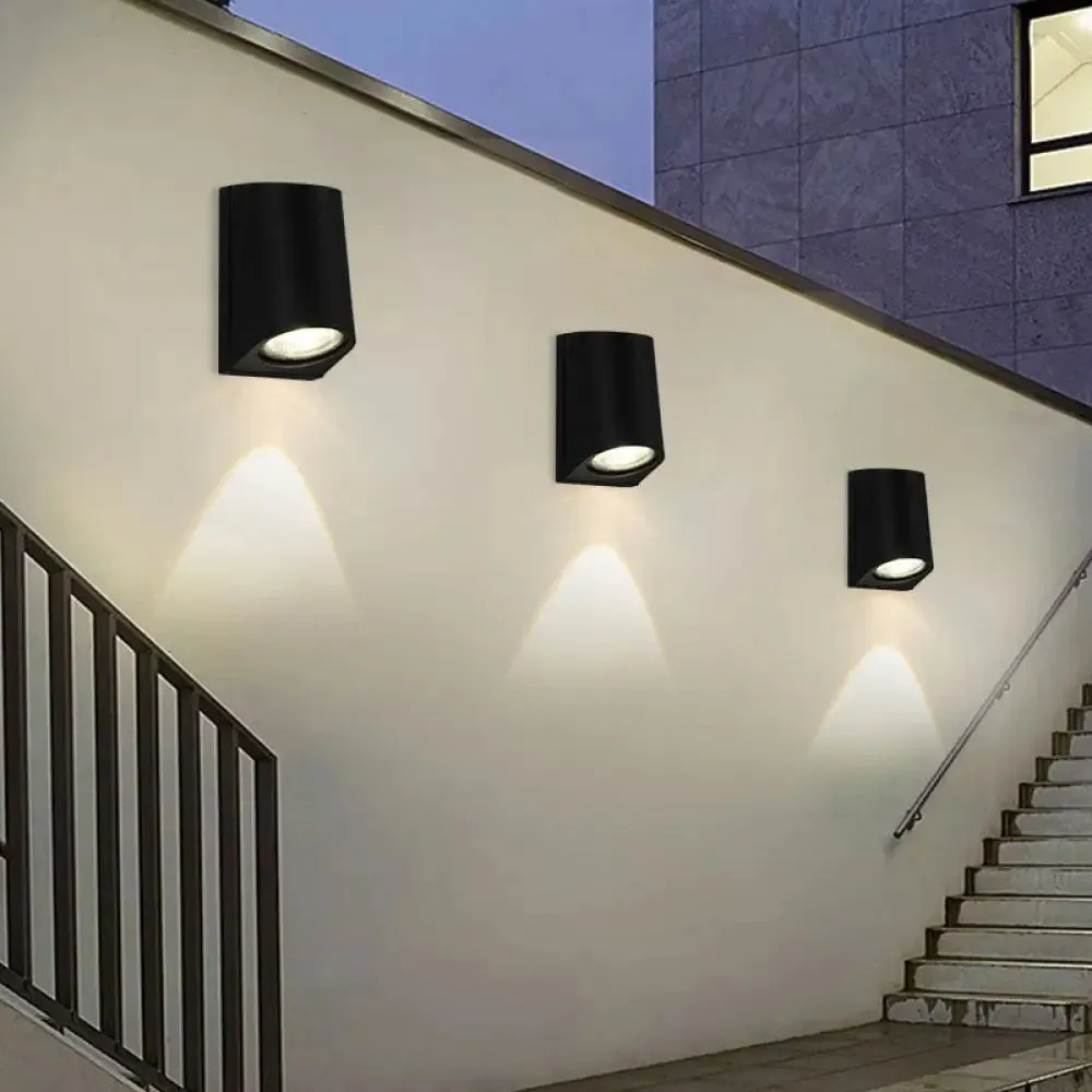 Modern Black Metal Pipe LED Wall Sconce for Courtyard Lighting