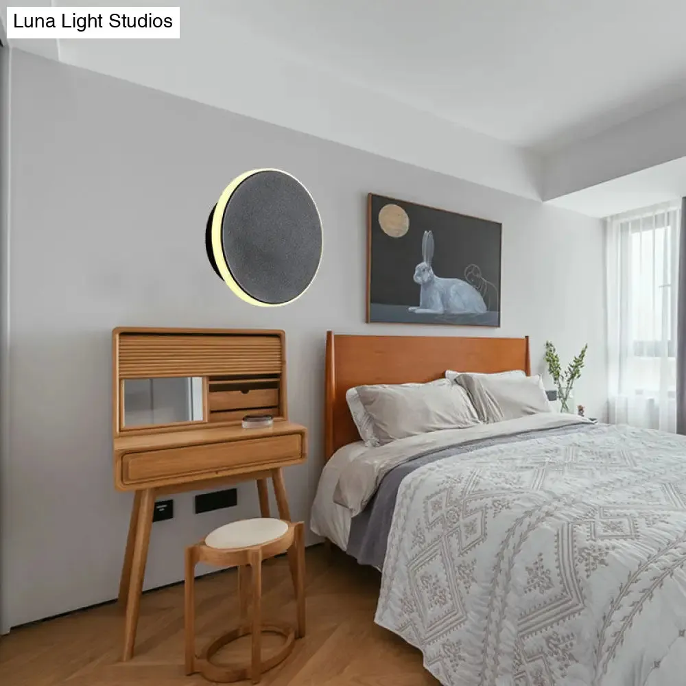 Modern Black/White LED Disc Sconce: Single Acrylic Wall Light in Warm/White