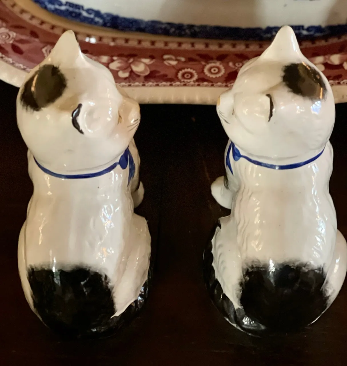 Pair White w/ Black Spots English Staffordshire Mantle Cats w/ Blue Bows
