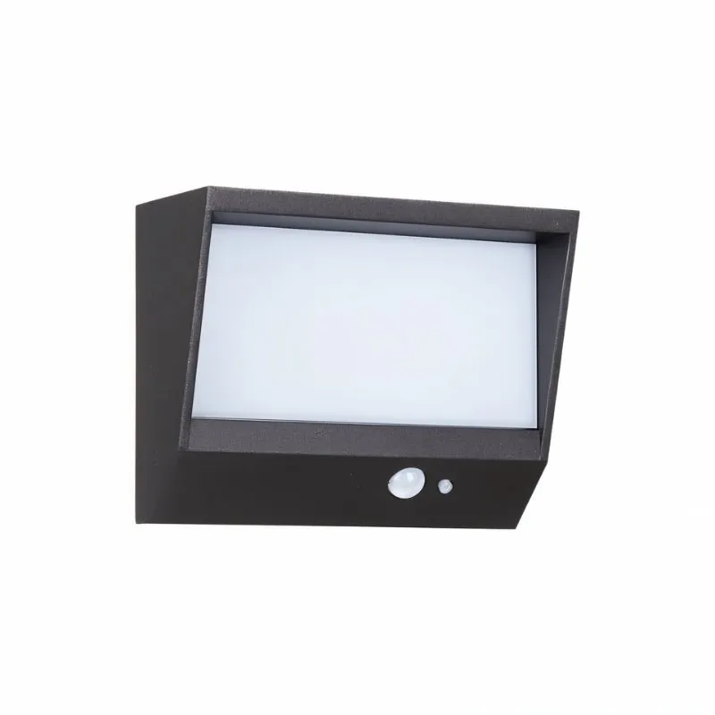 Phaeton Outdoor Wall Lamp