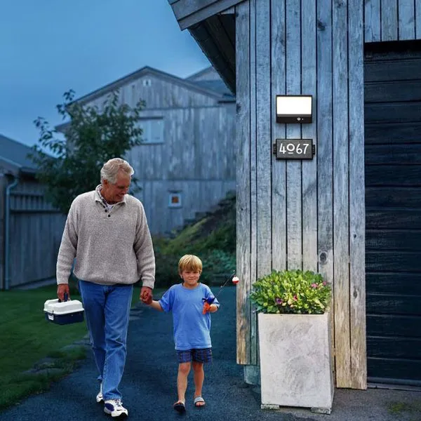 Phaeton Outdoor Wall Lamp